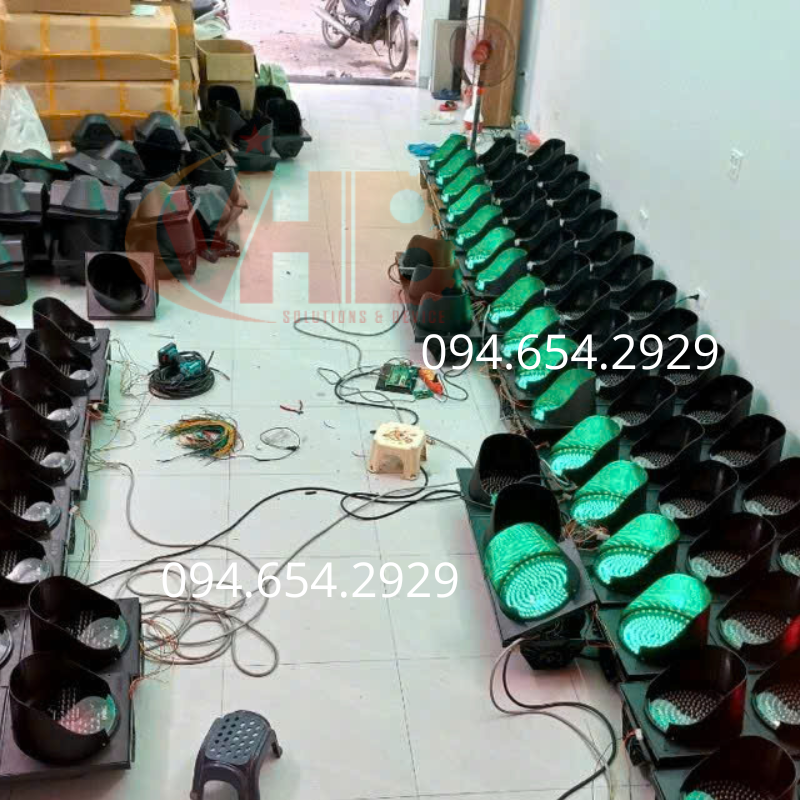 Đèn giao thông 3 màu xanh đỏ vàng D300