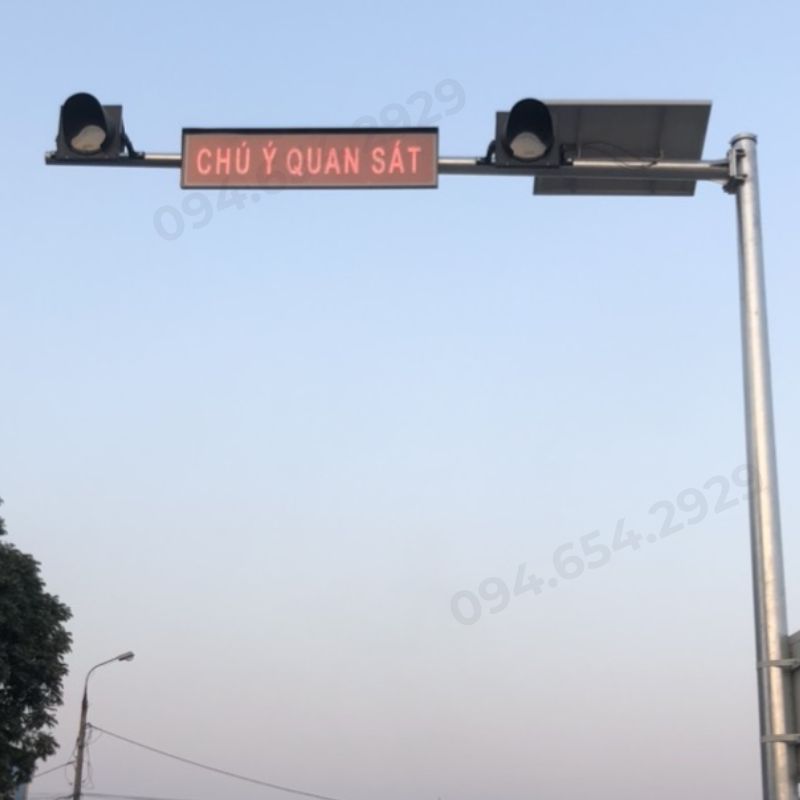 Đèn chú ý quan sát