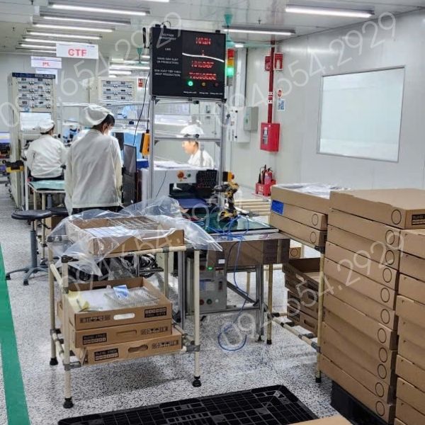 Bảng Hiển Thị Sản Phẩm Trong Dây Chuyền Sản Xuất