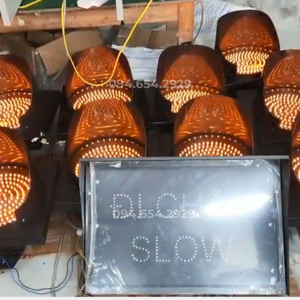 Đèn đi chậm slow - Đèn led đi chậm slow 2 Đèn đi chậm slow - Đèn led đi chậm slow - Ảnh 2