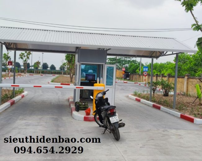 Hình 2: Hệ thống đếm xe ra vào