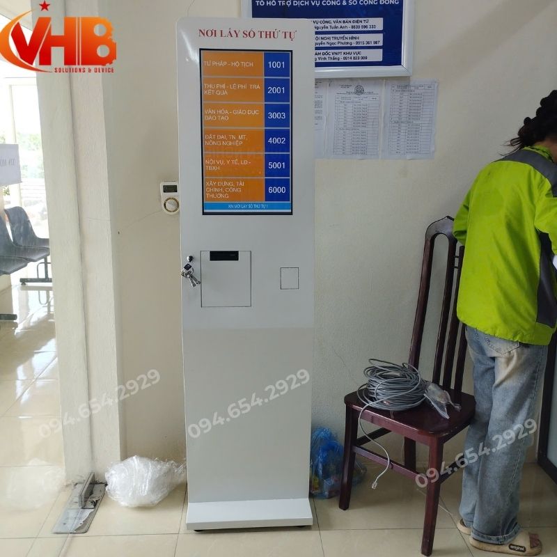 Lắp đặt hệ thống lấy số thứ tự tại UBND Xã Dân Chủ – Phú Thọ 3 Lắp đặt hệ thống lấy số thứ tự tại UBND Xã Dân Chủ – Phú Thọ
